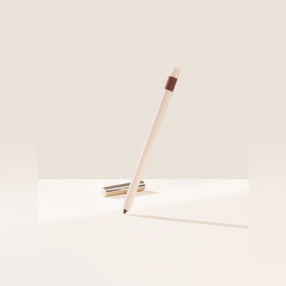 Kind Words Matte Lip Liner in Strong